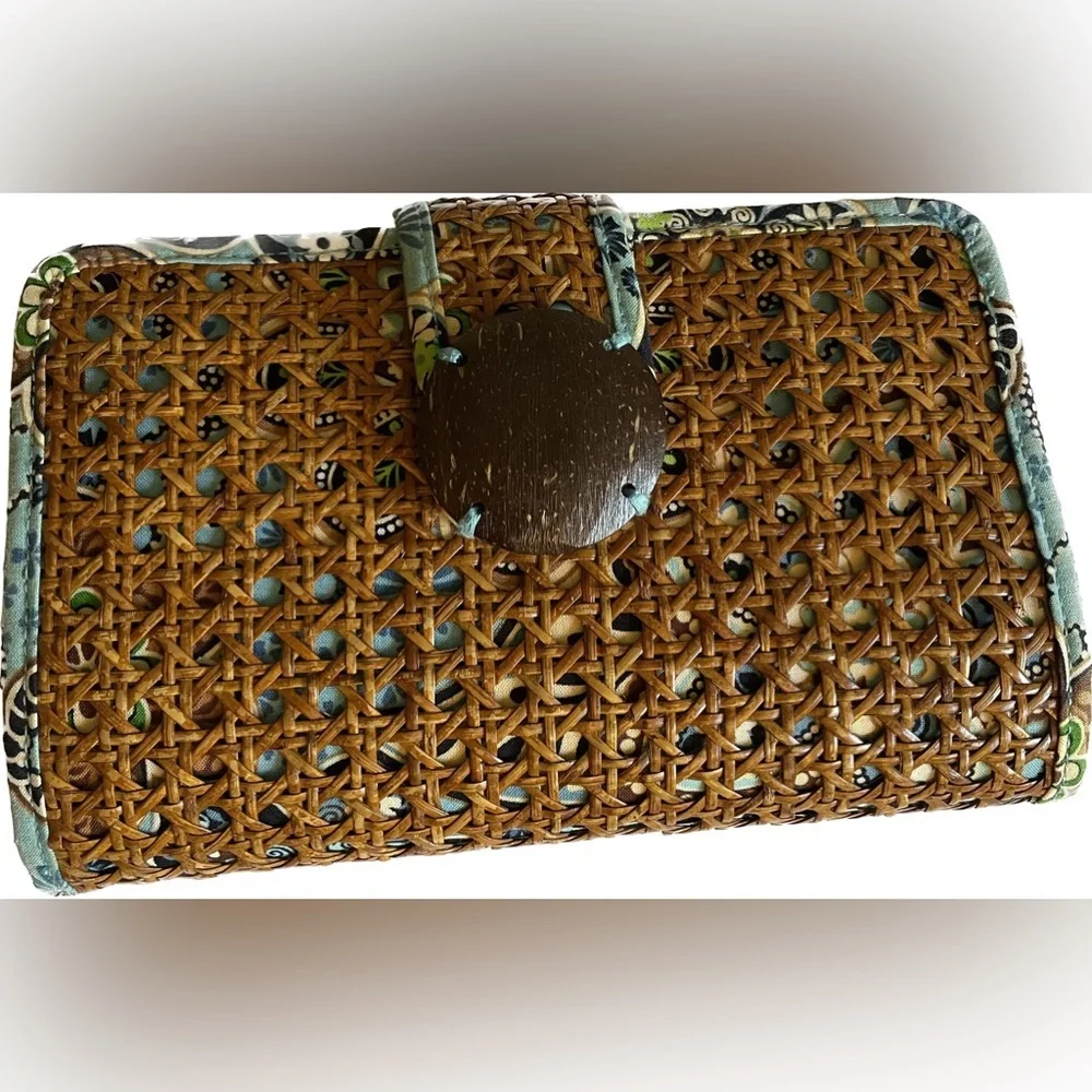 💄 Verá Bradley tiki Bali blue clutch EUC - Picture 2 of 4